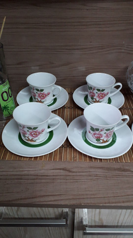 Vendo jogo de porcelana. - Foto 2