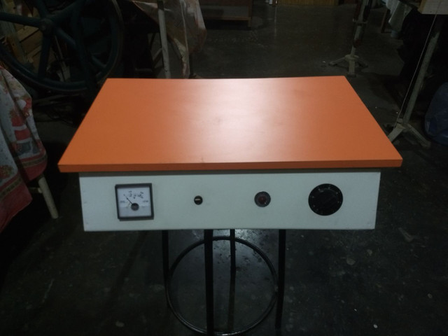 Mesa VIBRADORA de papel