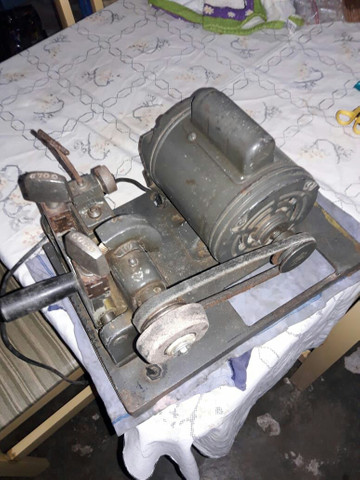 Vendo máquina para chave gold usada ,valor 1,300 - Foto 4