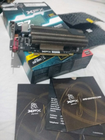 Placa de Vídeo XFX R7 240 2Gb DDR3 - Foto 2