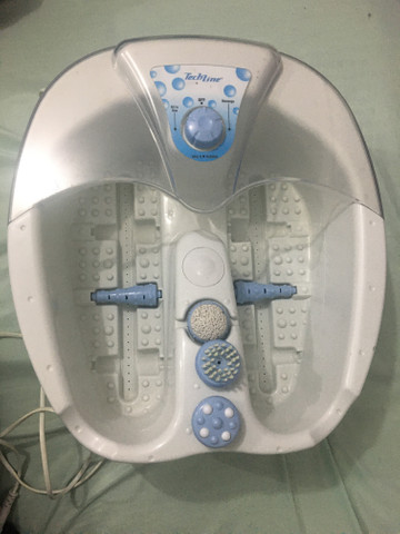 Hidromassageador para os pés