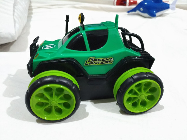 Carro Controle Remoto Liga Da Justiça Lanterna Verde Candide - Foto 2
