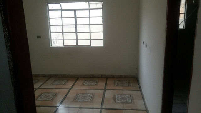 Aluga se 2 comodos no bairro jardim pararangaba zona leste - Foto 3