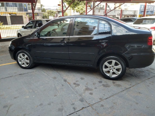 VOLKSWAGEN VOYAGE COMFORTLINE 1.6 11/11