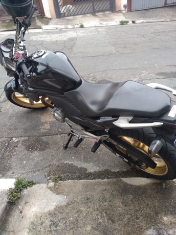 HONDA CB 300R