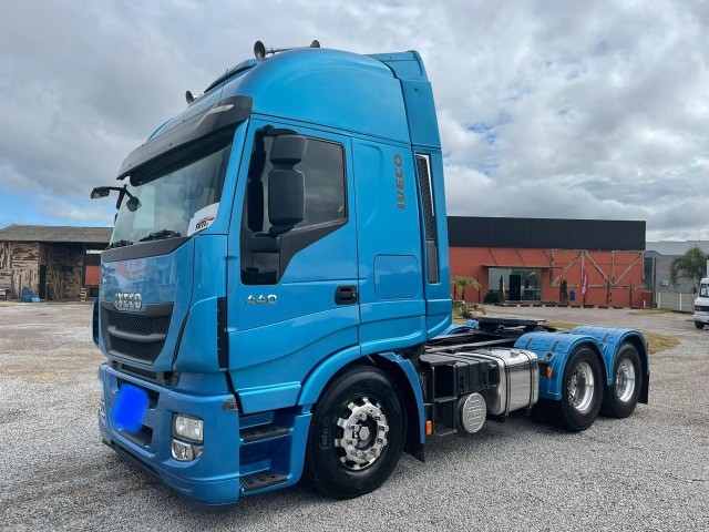 IVECO STRALIS HIWAY 440 6X2 2018 AUTOMÁTICO IMPECÁVEL
