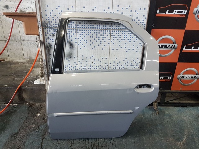 Porta dianteira e traseira de renault logan - Foto 2