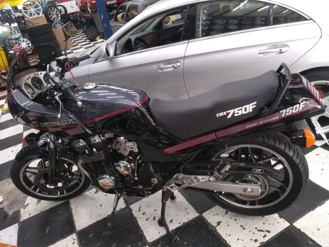 Comprar Honda Cbx 750 F Preto 1988 em Piracicaba-SP