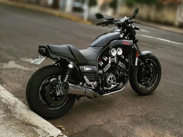 Motos YAMAHA V-MAX no Brasil