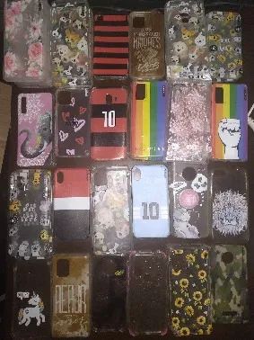 Capas de celular d luxo novas P varios modelos de Celulares,1600 peças,vendo troco.