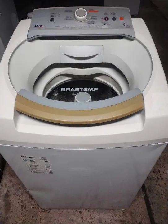 Máquina de Lavar Brastemp 9kg -  Ótimo Estado 220 - Foto 2