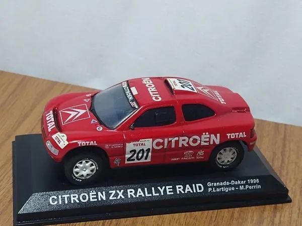 Miniatuara Citroën Zx Rallye Granad-dakar 96 1/43 (restauro)