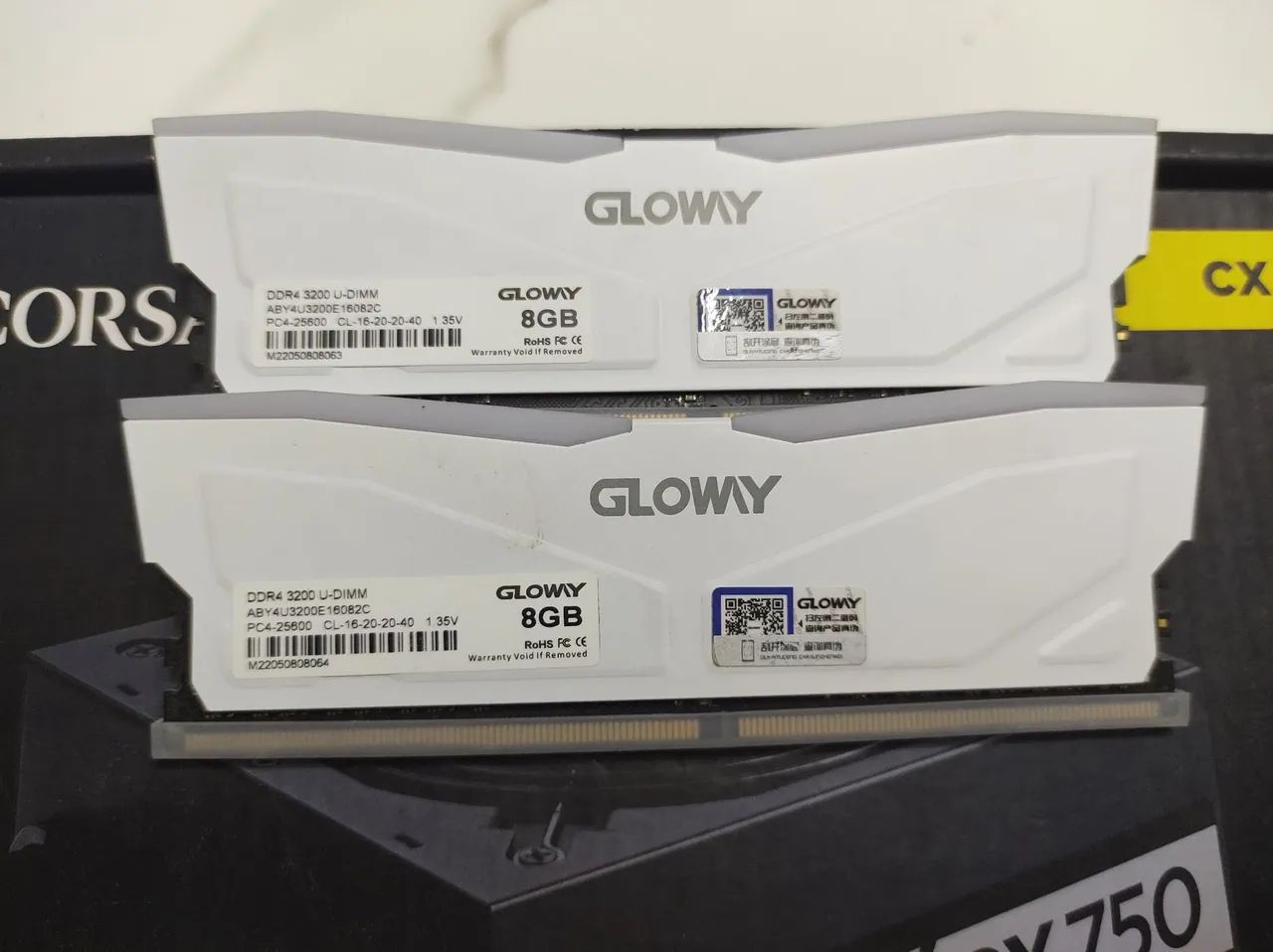 Memória RAM GLOWY ARGB 16GB DDR4 3200MHz