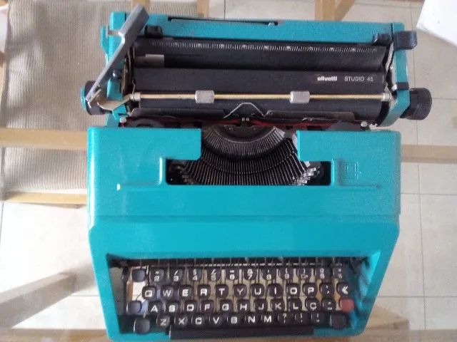 Máquina de Escrever Olivetti Studio 4564962663351170124