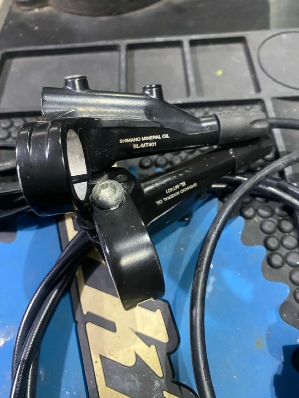  Par Freio hidráulico Shimano BL-MT401