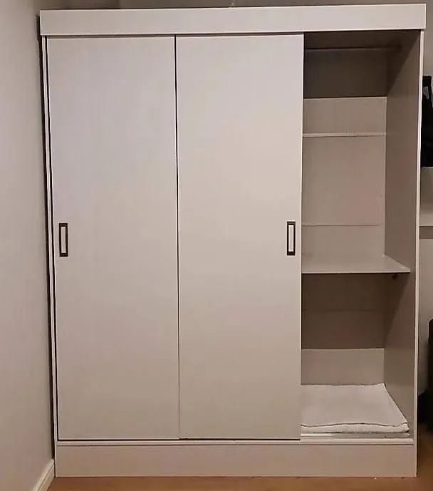 Guarda-Roupa 3 Portas de Correr com Espelho - Foto 3