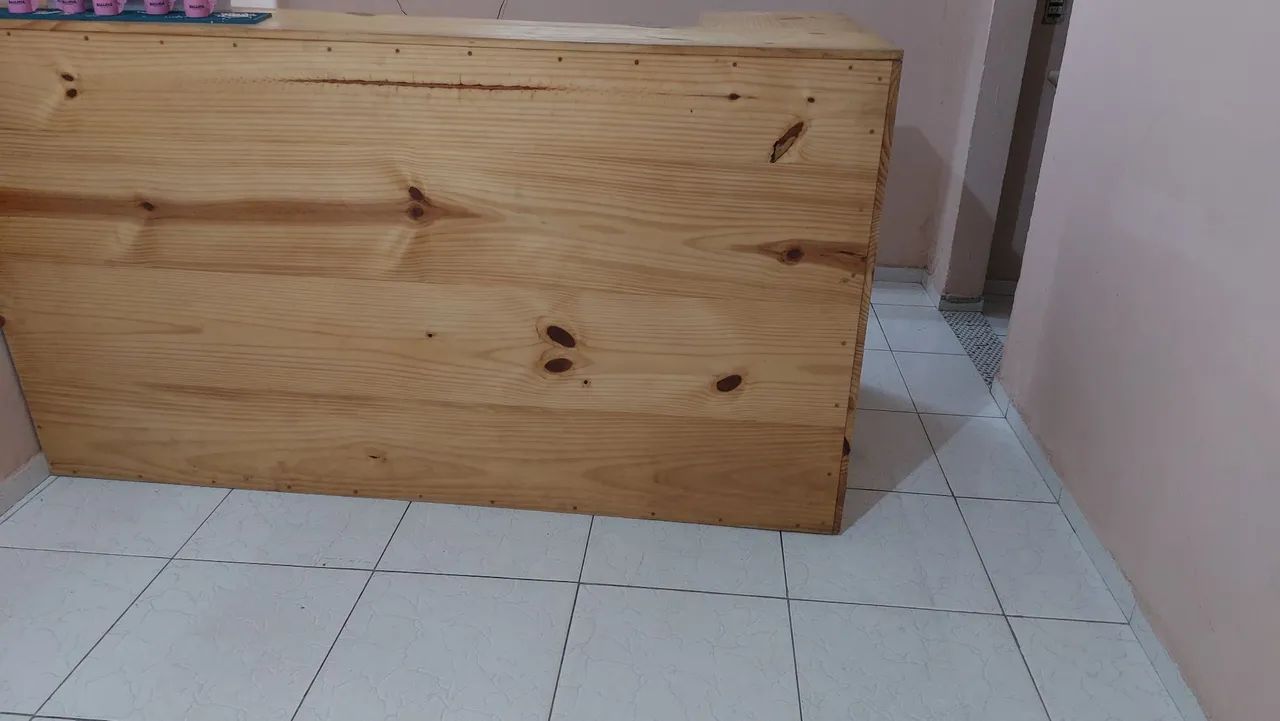 Pine Wood Counter