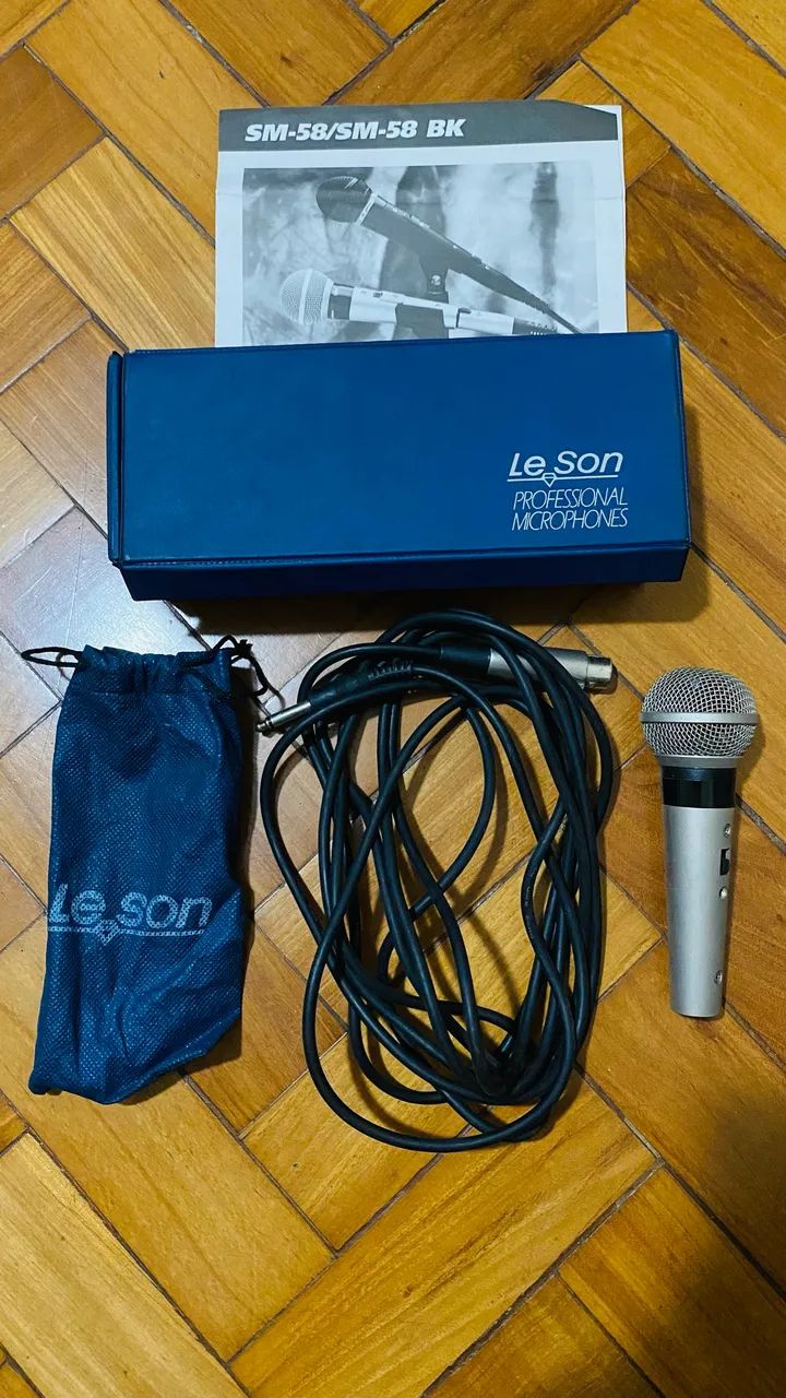 Microfone Le Son SM 58 P-4 Dinâmico Cardioide cor prata