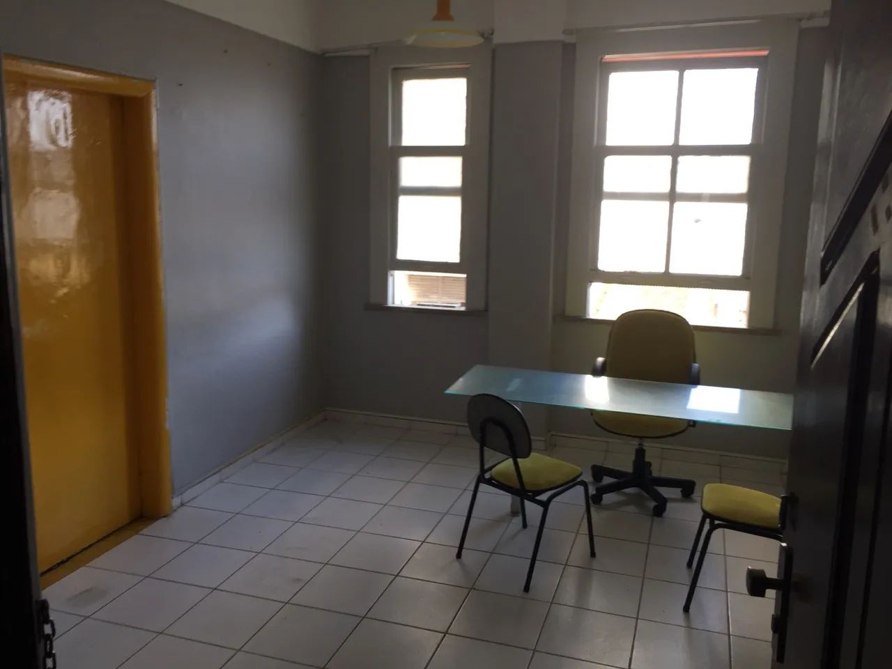 Sala comercial no centro