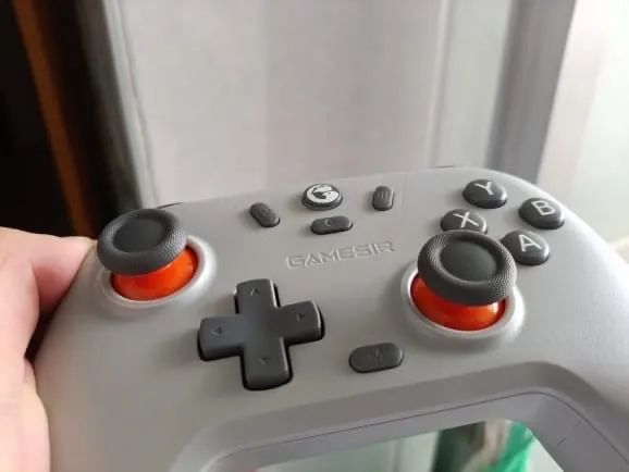 NOVO! Controle GameSir Nova Lite T4 | Hall Effect, Tri Mode, Multiplataforma! - Foto 2