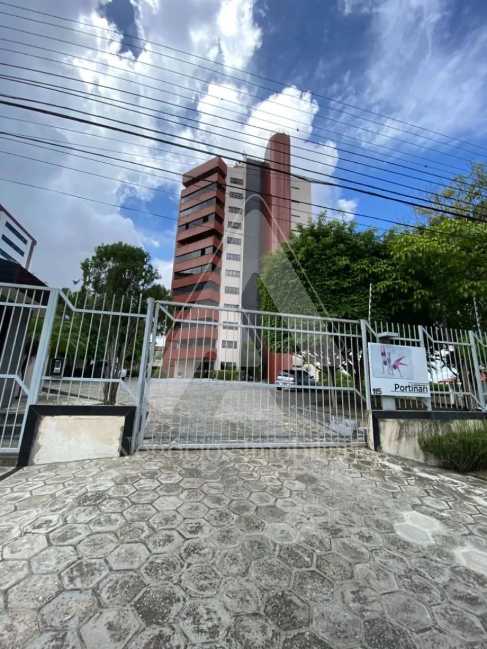 Apartamento de 240m2 com 04 suítes - Foto 2