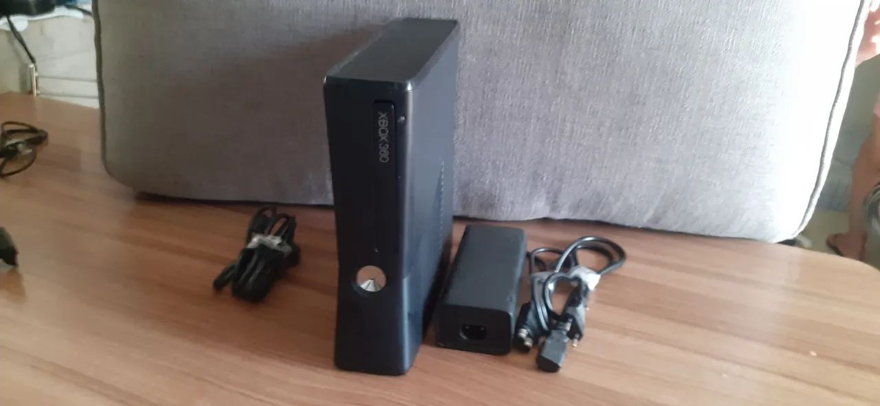 Xbox 360 + volante, jogos e acessórios ou aceitamos troca por xbox one - Foto 4