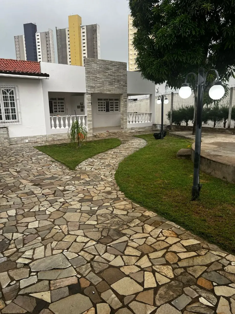 Aluga-se kitnet mobiliada em Ponta Negra