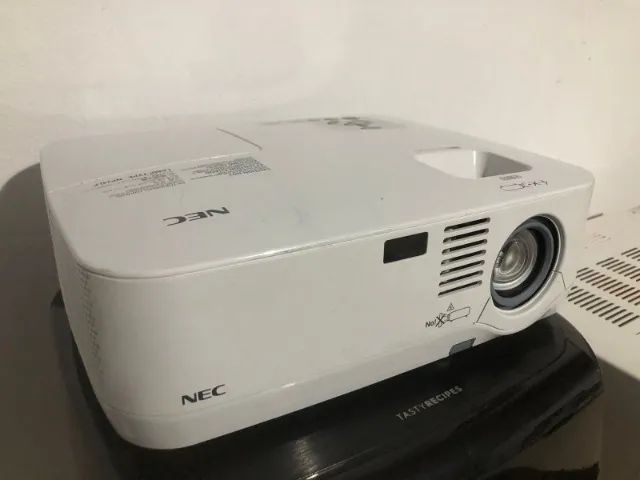 Projetor Nec NP 410vga/Dvi usado em otimo estado r$ 499,00