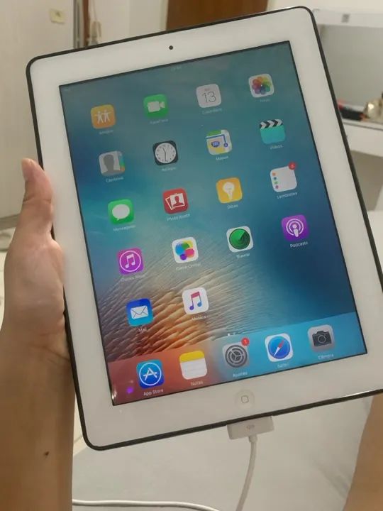 iPad 16GB 4- Seminovo