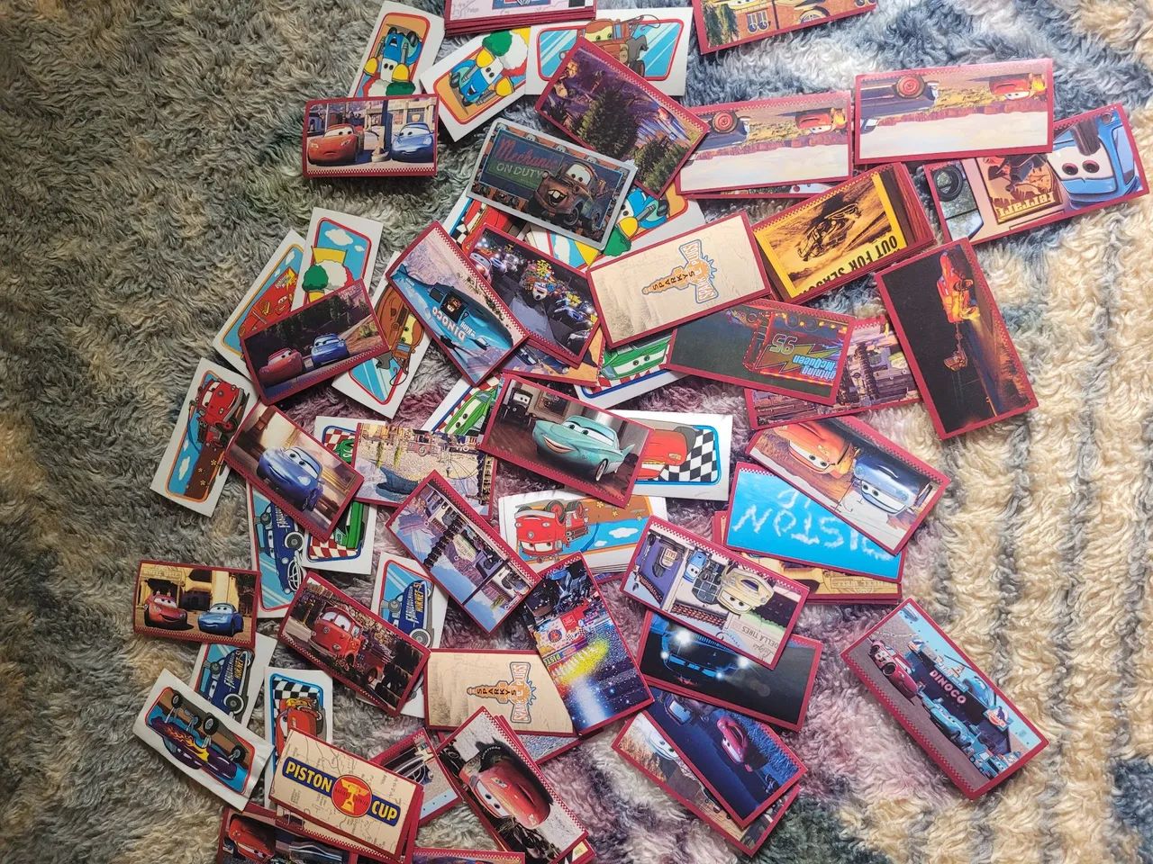 Figurinhas do álbum carros - Foto 3
