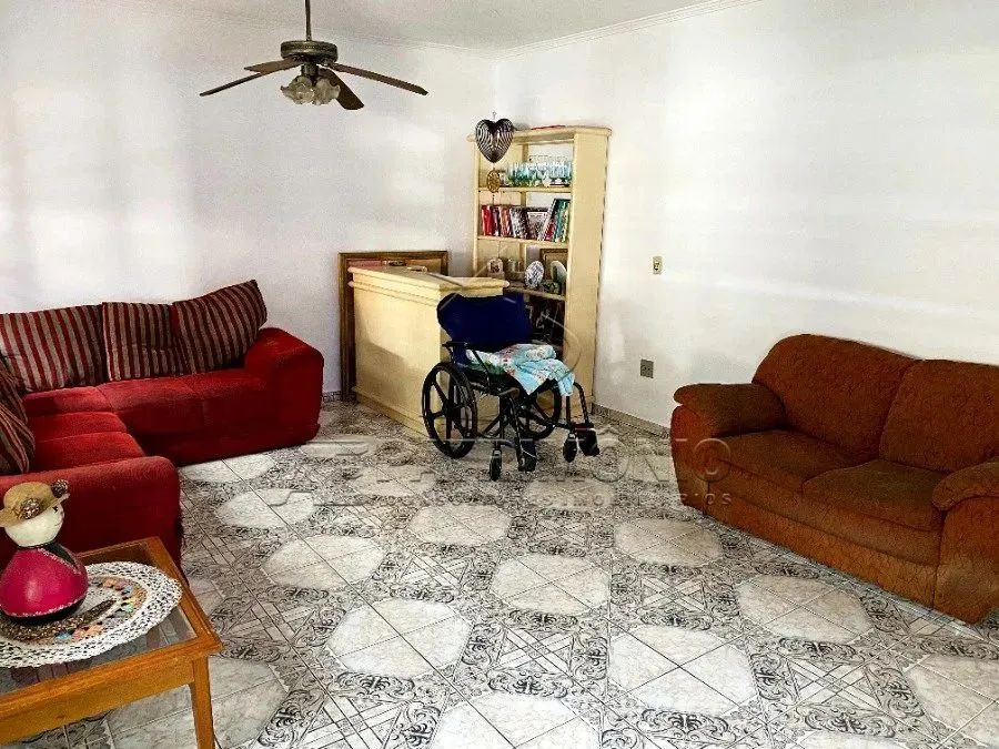 CASA,3 Dormitorio(s) bairro Assis - Foto 2