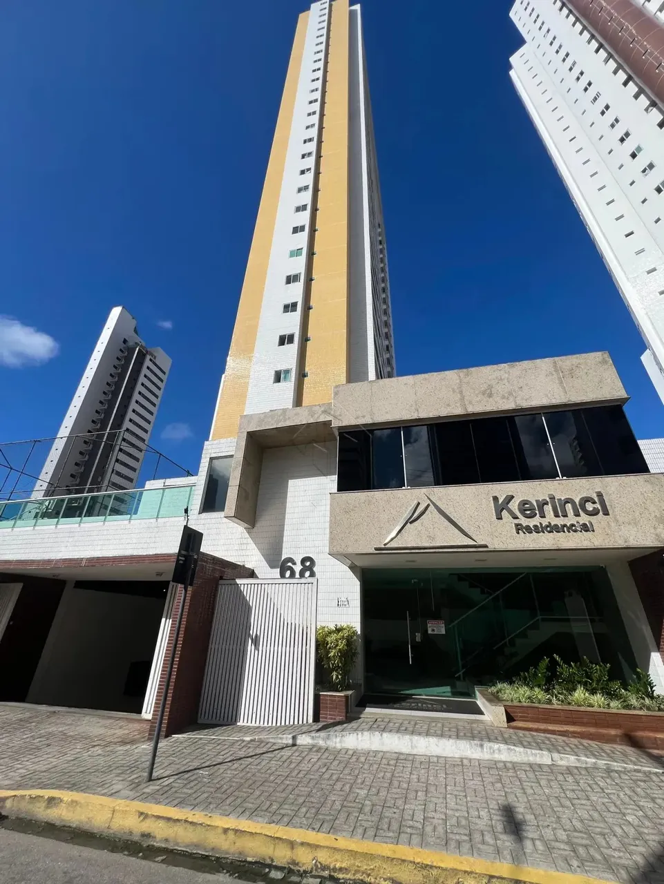 Excelente Apartamento para Locação no Brisamar - 3 Quartos e Área de Lazer Completa!