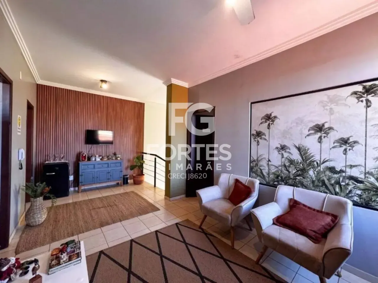 Casa Mista com 3 Quartos de 284 m² de área construída no Bairro Alto da Boa Vista!