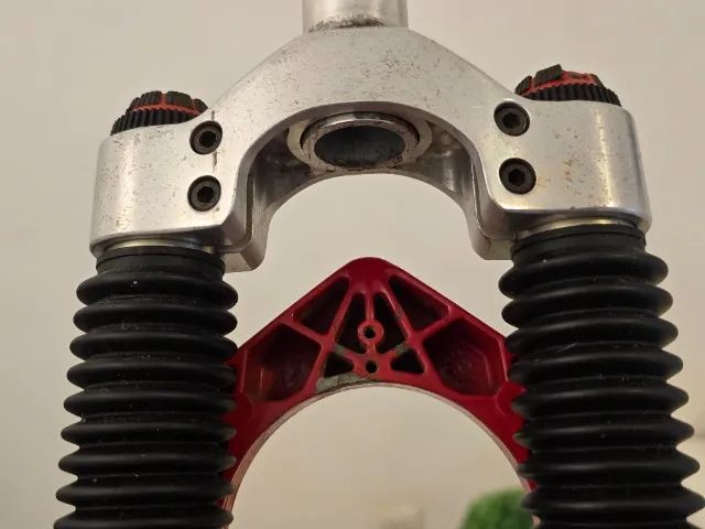 Vendo Restrita -Answer Manitou M2 Ti (Titanium Spring) de 1995 - Foto 5