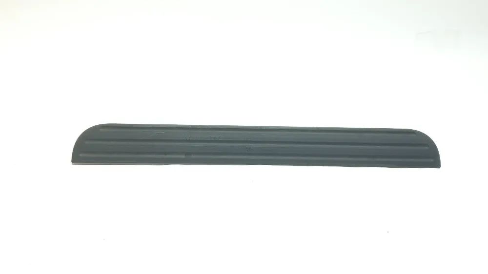 Soleira dianteira direita Toyota Rav4 2007 a 2011 - Foto 2