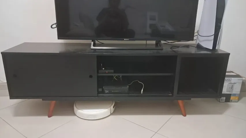 Rack de sala preto