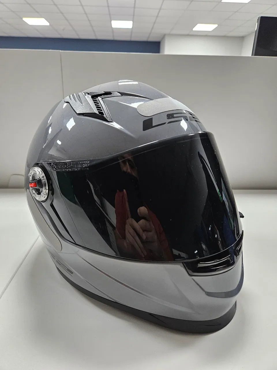 Capacete LS2 - Tamanho 62 - Semi Novo