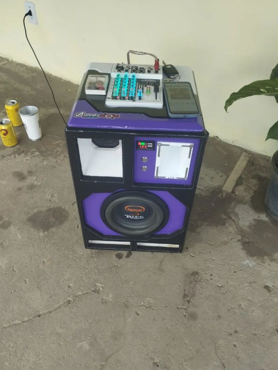 Caixa de som completa com mesa de som e subwoofer
