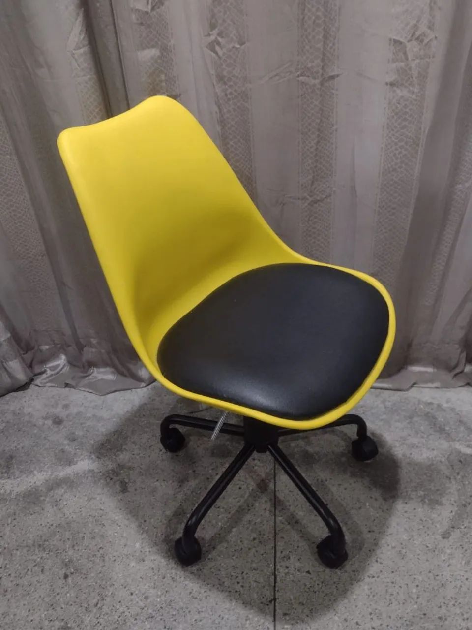 Cadeira de escritório  - Foto 6