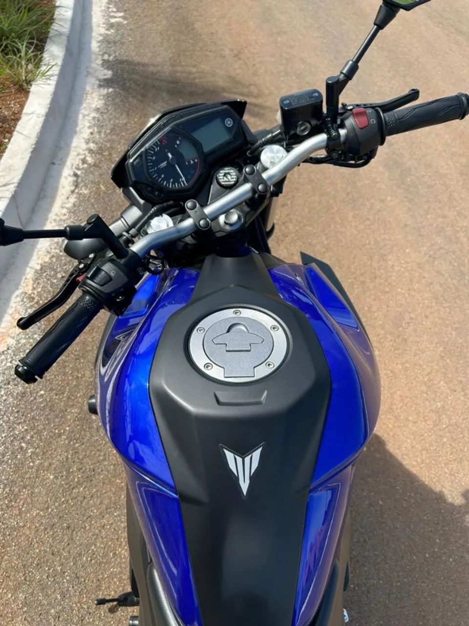 Mt03 ano 2019/2020  cor azul  - Foto 2