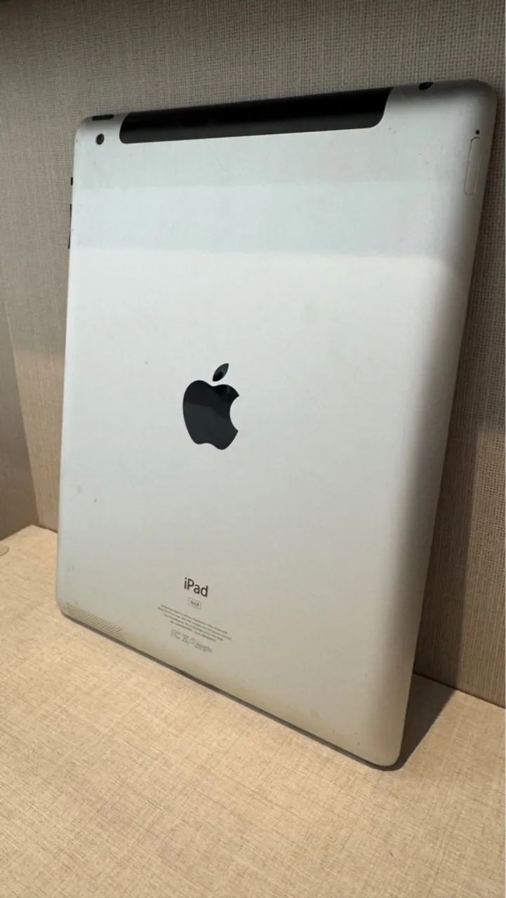 Tablet Apple iPad 2 com tela trincada PARA PEÇAS  - Foto 5