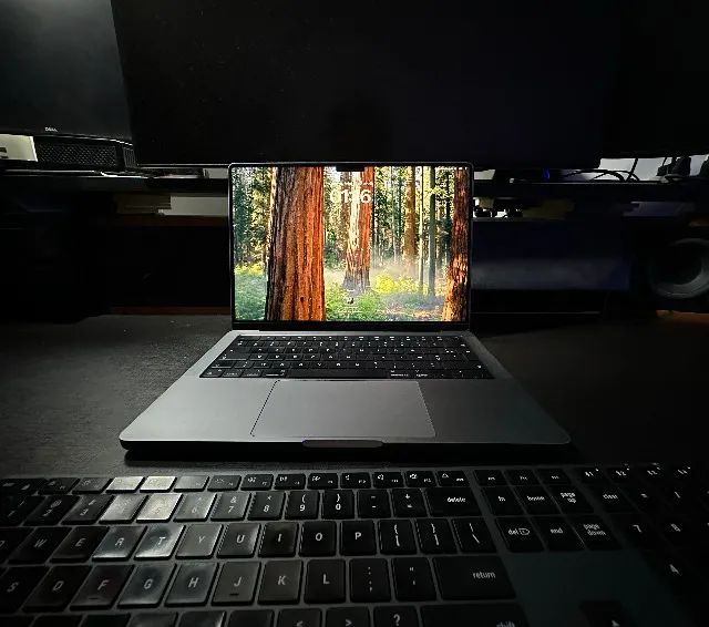 Macbook Pro M2 Max 14 Macbook Pro M2 Max 14