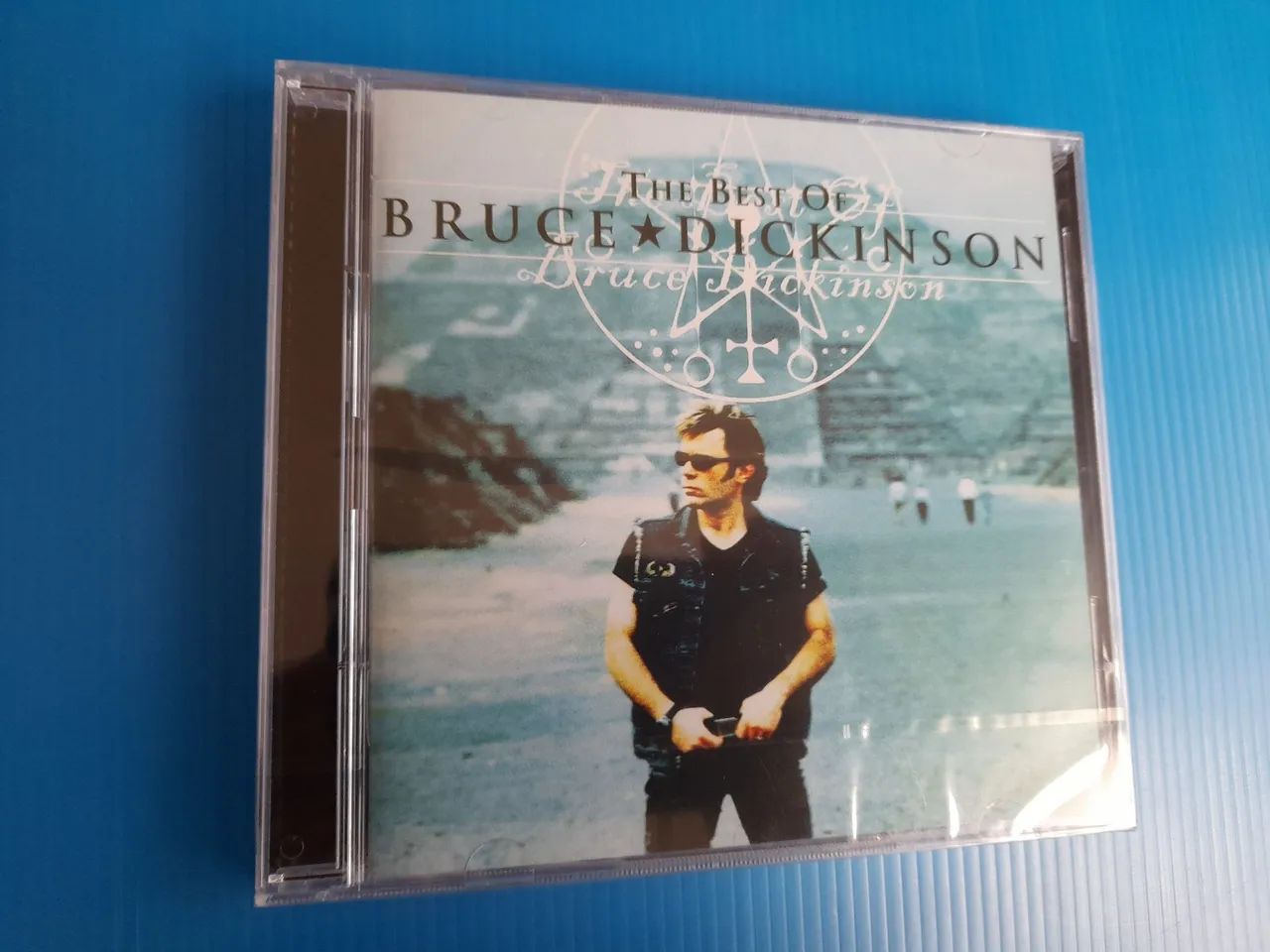 Cd Bruce Dickinson - The Best Of  (Importado) - Foto 5
