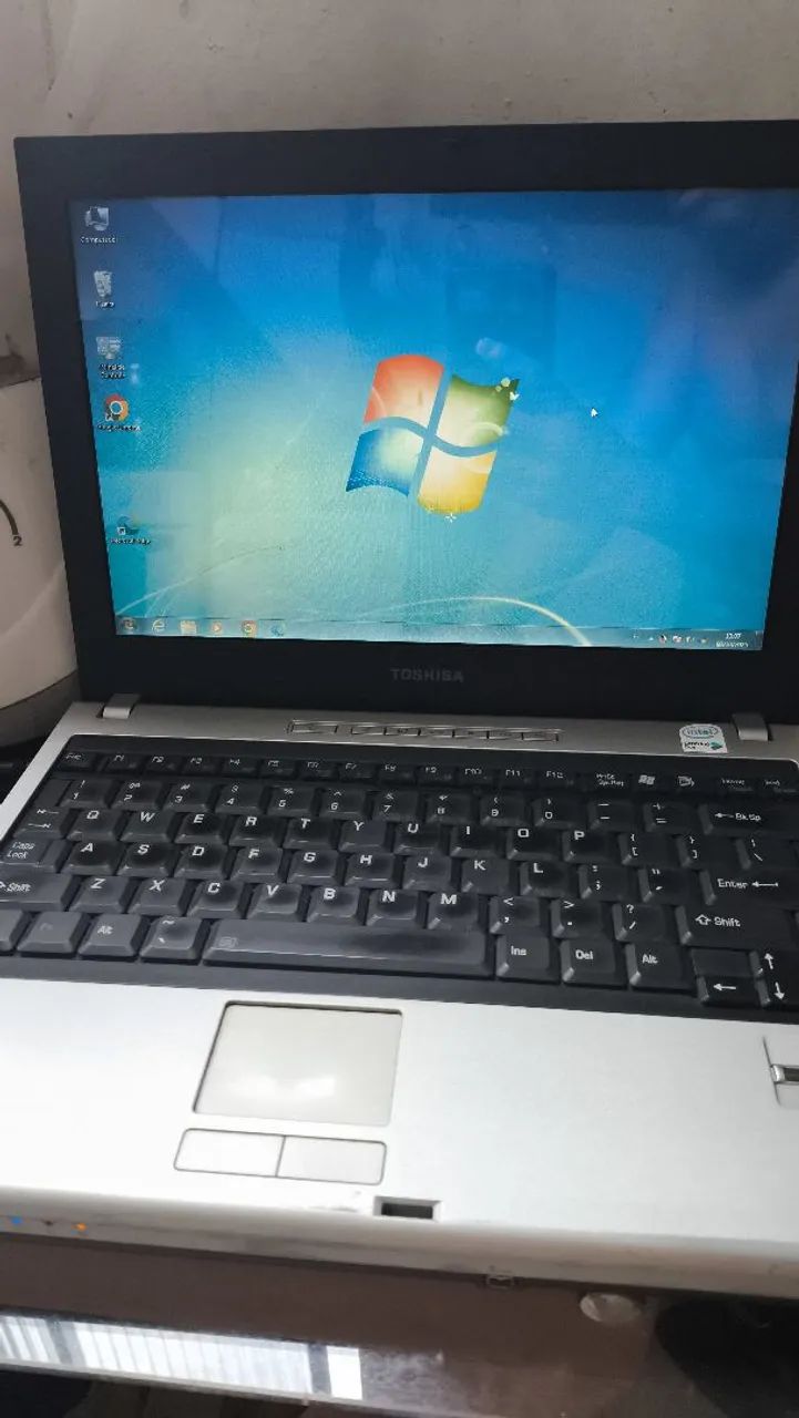 Notebook Toshiba satélite  - Foto 2