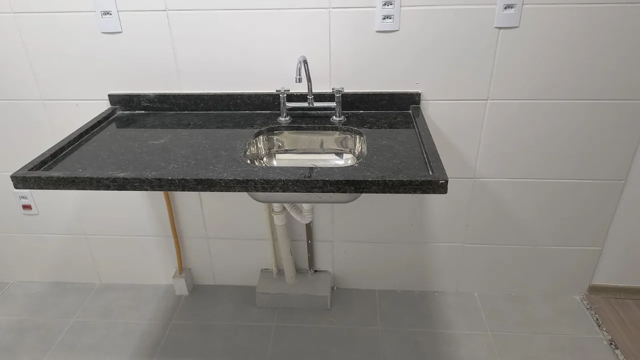 Pia cozinha granito Ubatuba, cuba inox, 1,20 m .