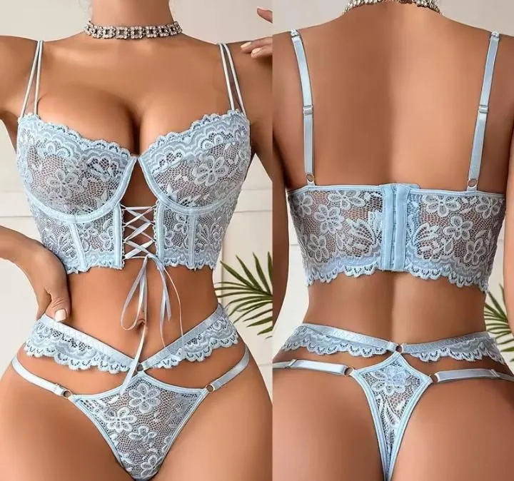 Conjunto de lingerie de renda azul claro
