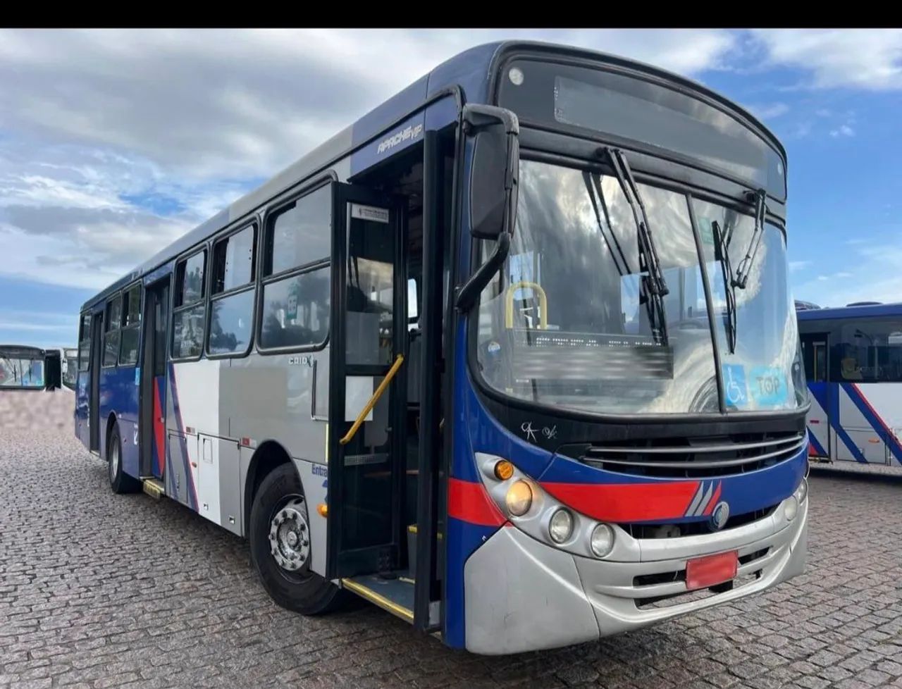 Onibus 2011 caio apache mercedes