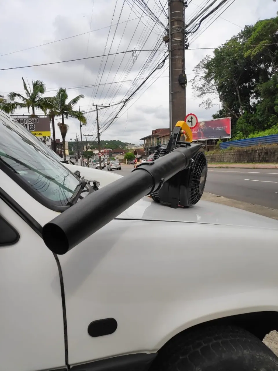 SOPRADOR DE FOLHAS A GASOLINA 26CC COM PROMOÇÃO LIMITADA