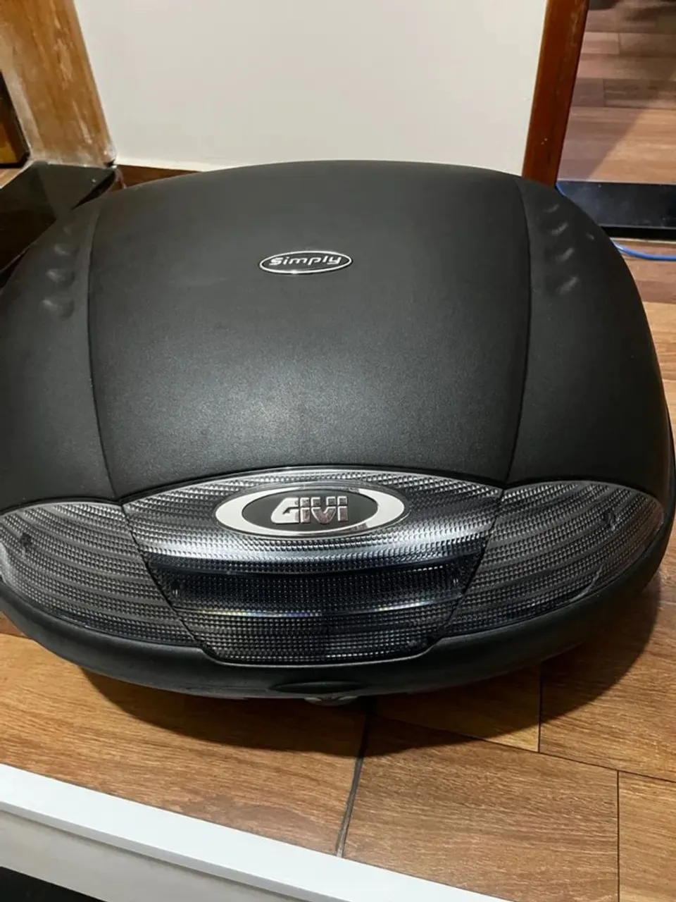 Baú Givi + base Seminovo 45 litros