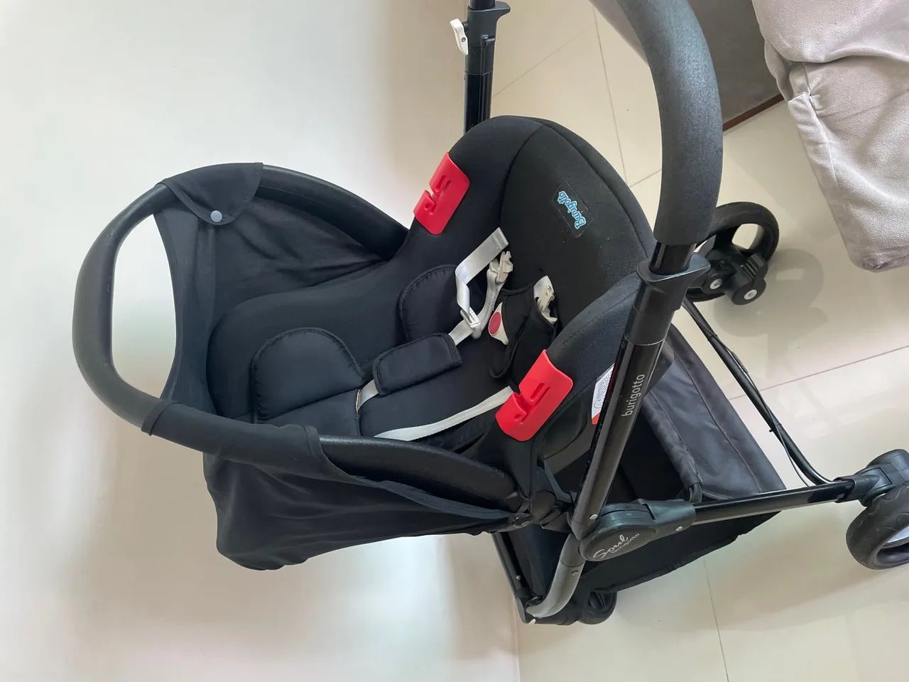 Carrinho burigotto soul com bebê conforto e base - Foto 5